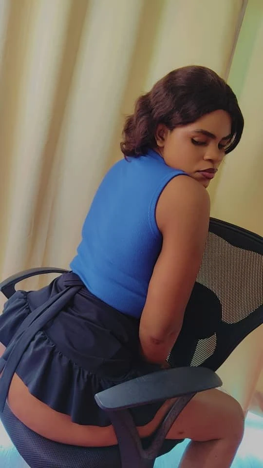 REENA 3 – South African escort in Noida — 4 / 7