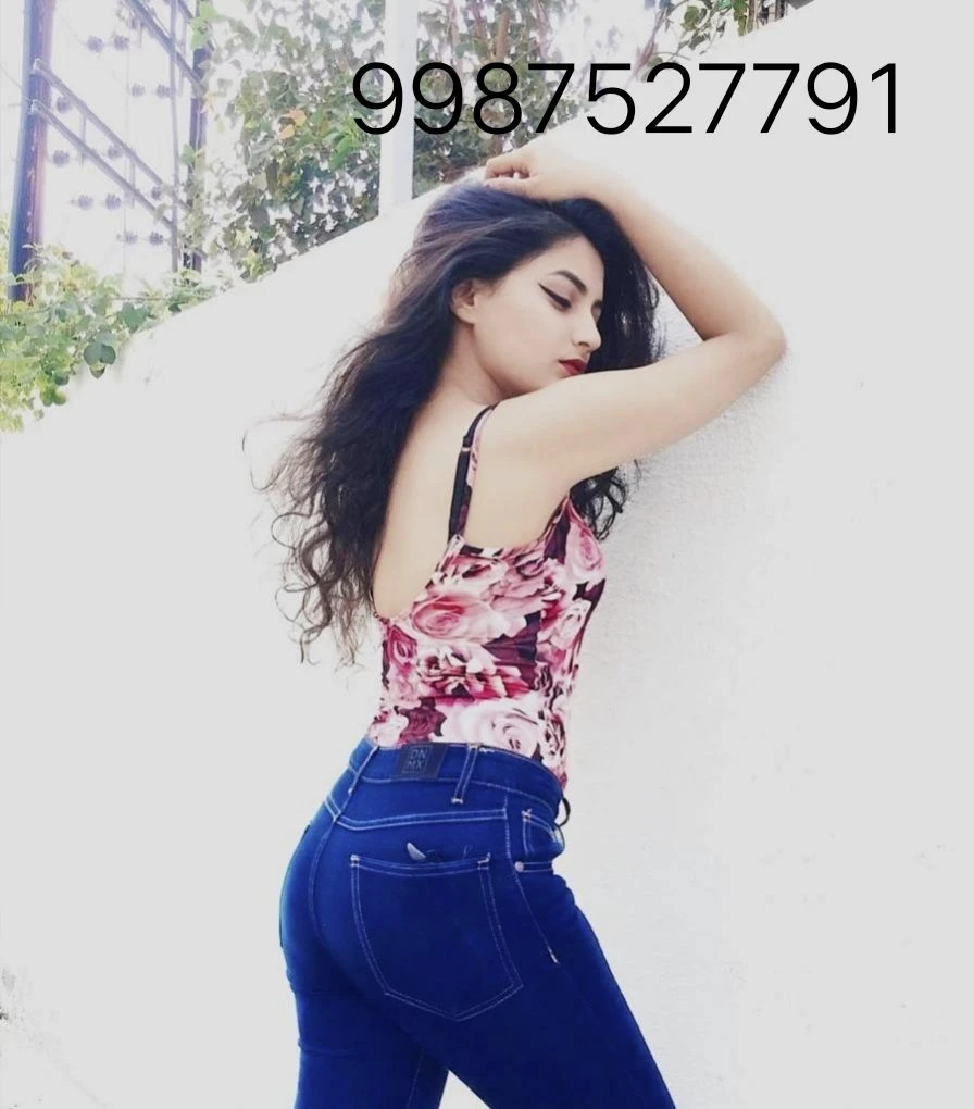 Spa Massage Service – Indian masseuse in Mumbai — 1 / 2