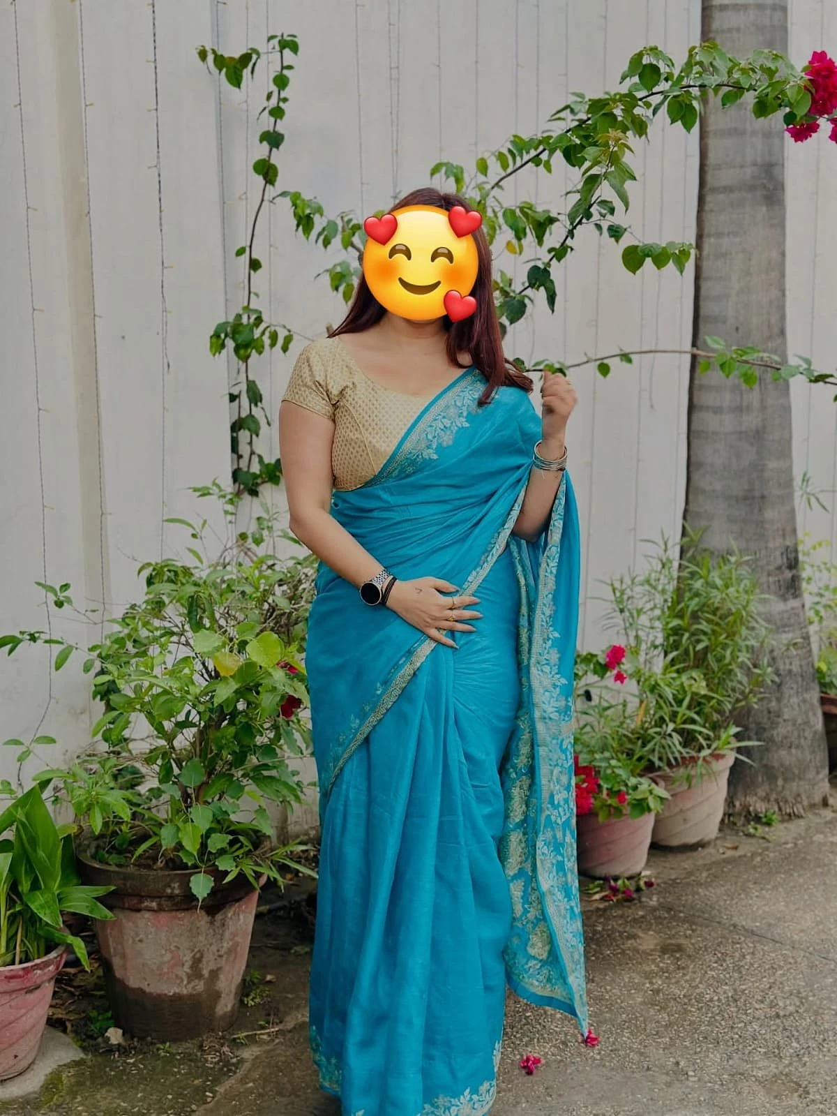 PINKI PUNJABI PATOLA ONLY OUTCALL – Indian escort in New Delhi — 10 / 20