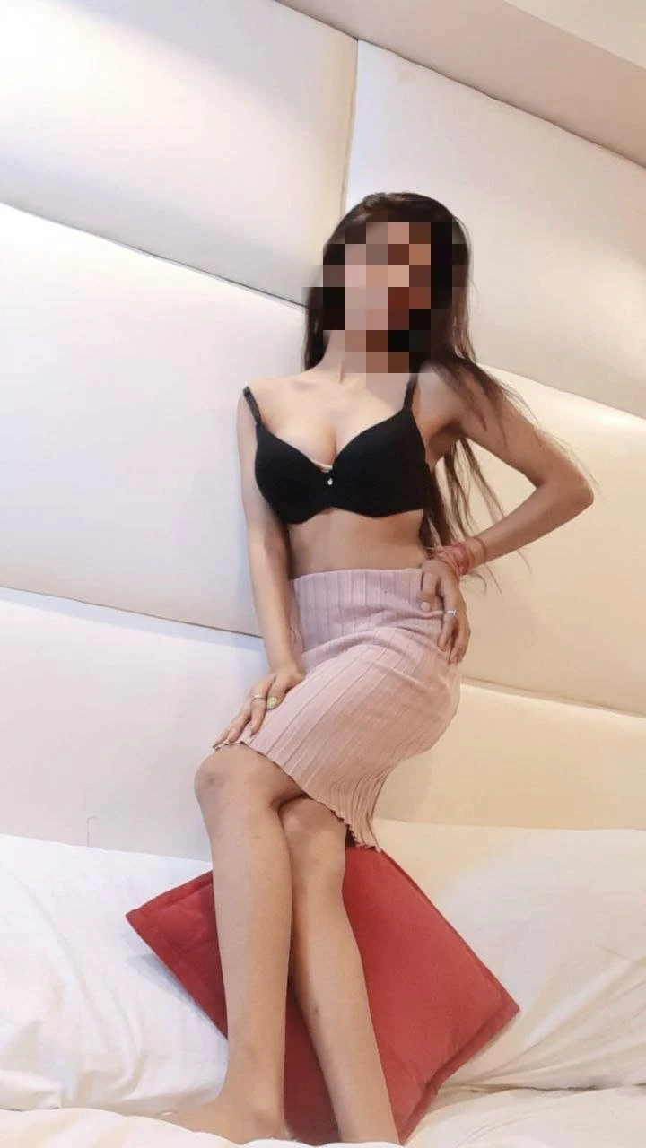Riya – Indian escort in New Delhi — 5 / 10