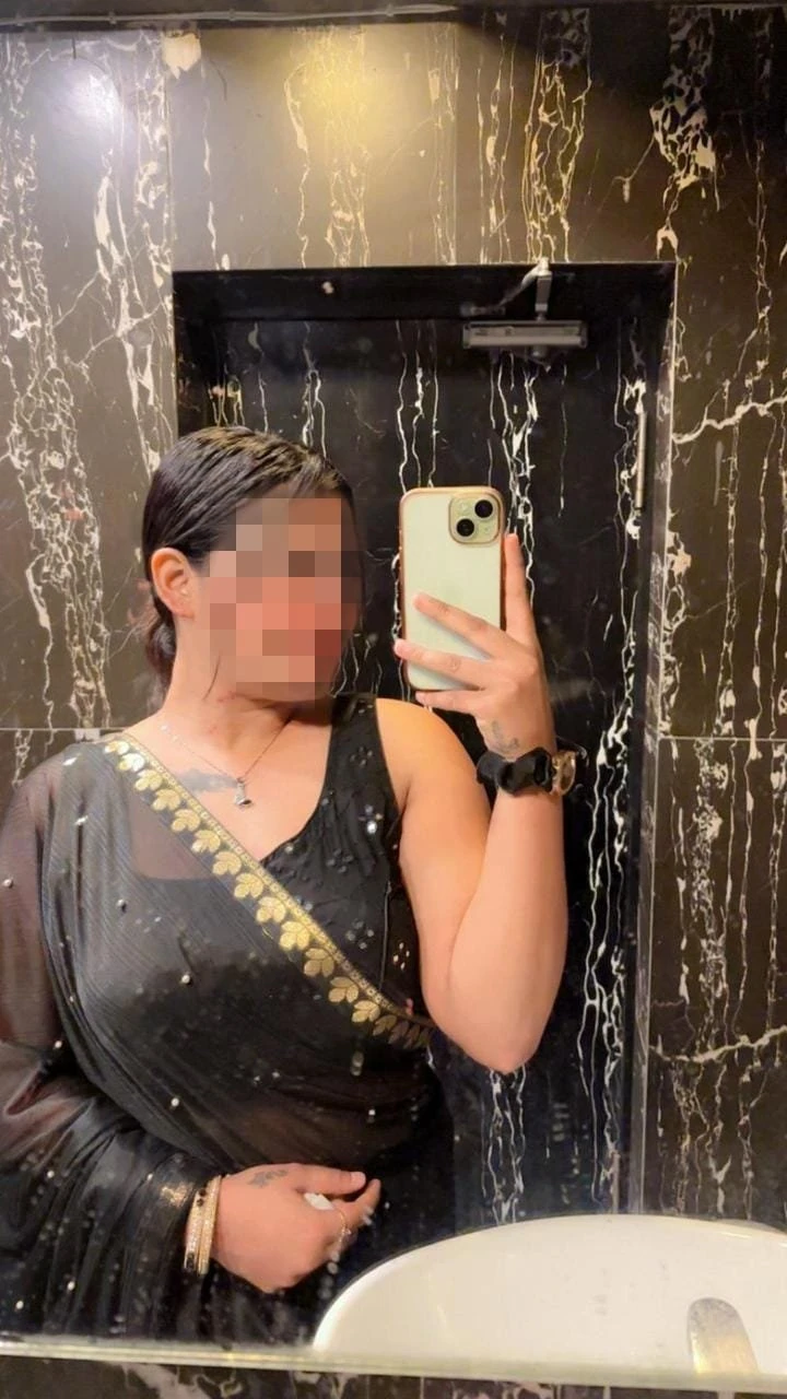 Shweta – Indian escort in Kolkata — 3 / 9