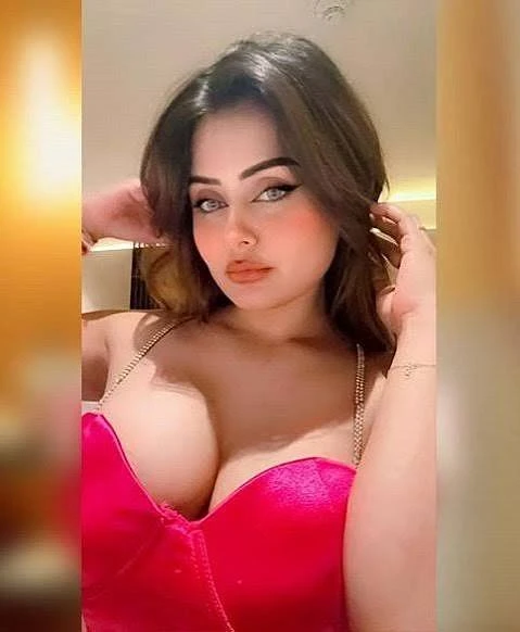 Divya – Indian escort in Bangalore — 2 / 5