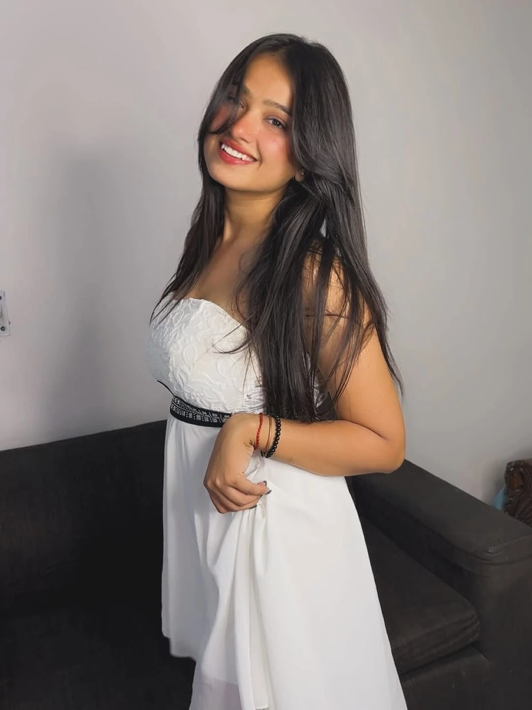 Maitri – Indian escort in Kochi — 2 / 3