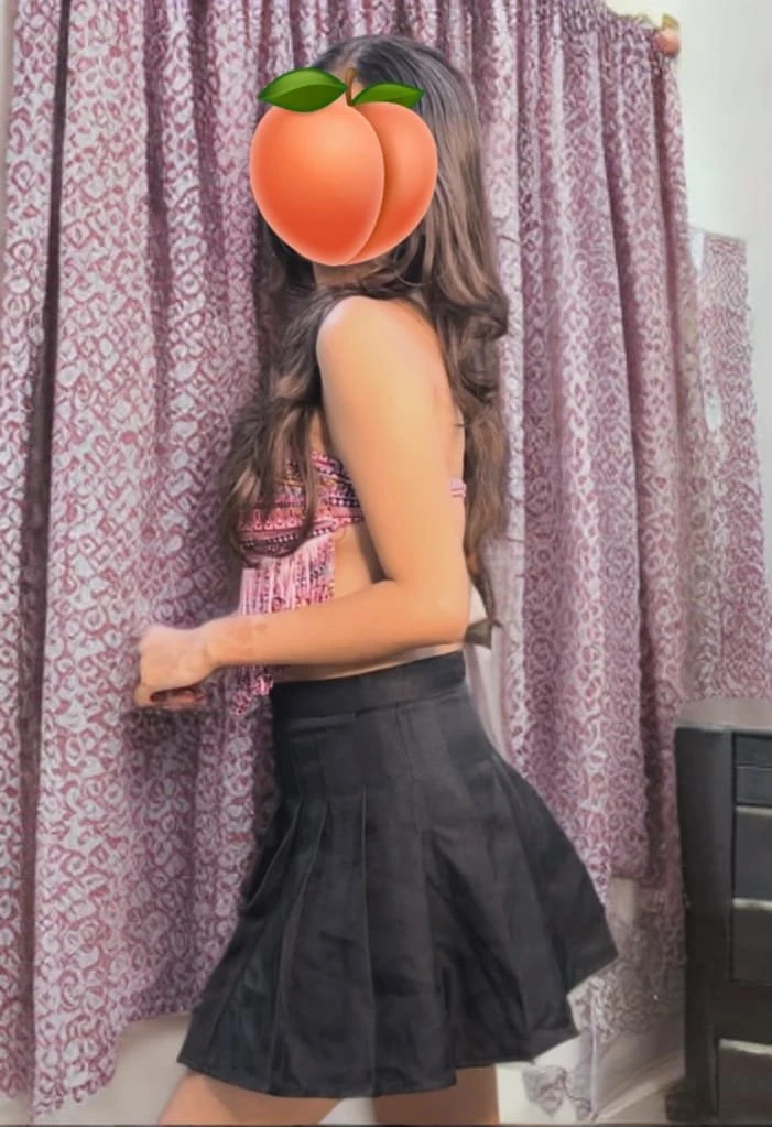 Amisha (Cam N Meet) – Indian escort in Noida — 7 / 9