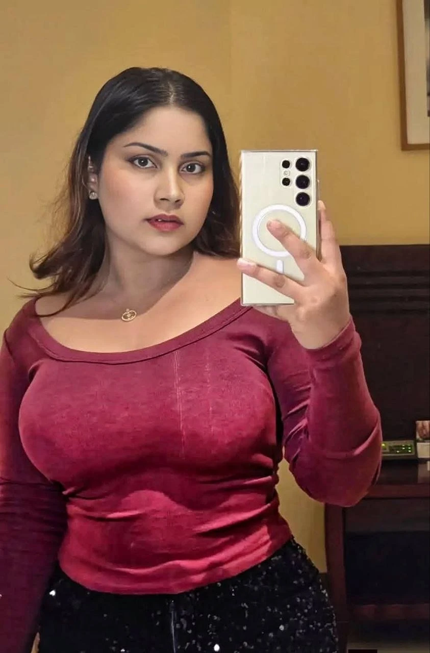 Divya – Indian escort in Mangalore — 3 / 4