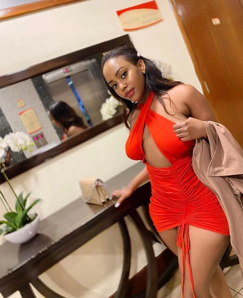 Sugar, Wet Tight Pussy Ever – South African escort in Noida — 3 / 4