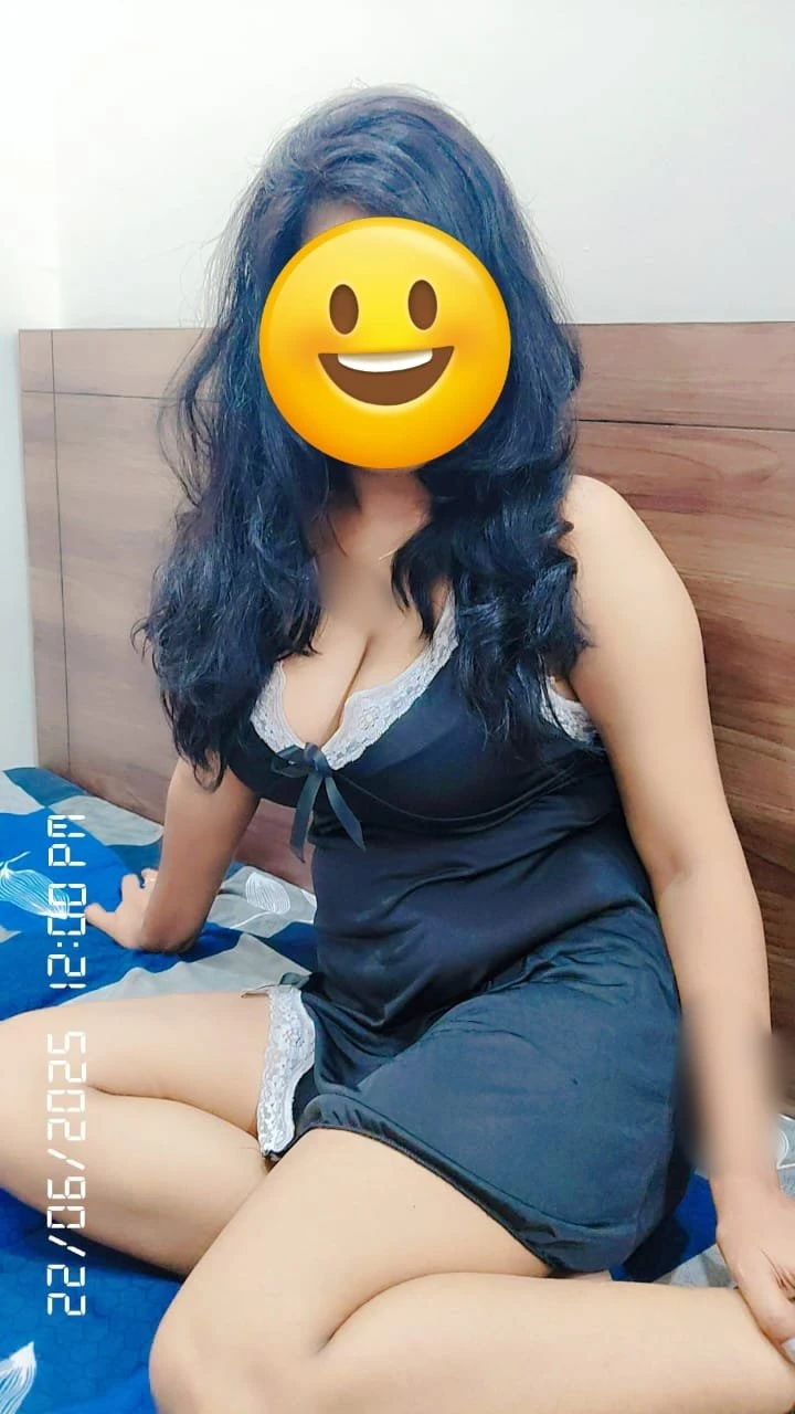 I'm Jiya, Live Cam Show n Real Meet – Indian escort in New Delhi — 11 / 20