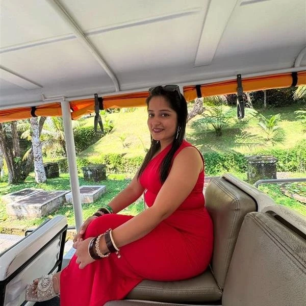 Poonam Sigh – Indian escort agency in New Delhi — 5 / 6