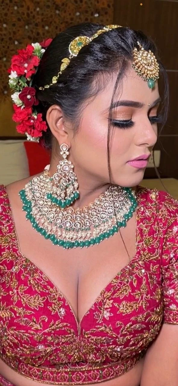 Russian Indian All Hotel Service – Indian escort in Pune, Escort, Pune
