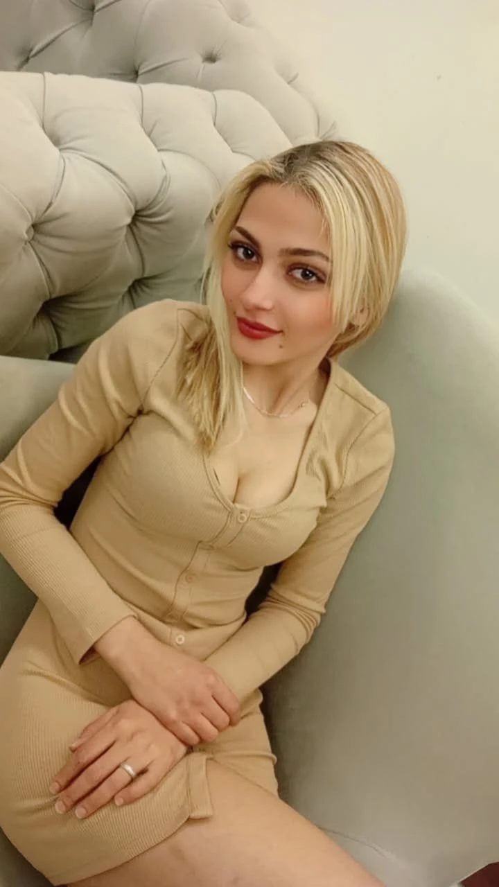 Ivana Blonde – Lebanese escort in Beirut — 7 / 13