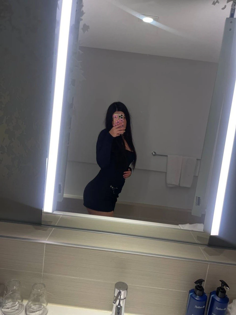 Esra – Turkish escort in Montenegro — 3 / 5