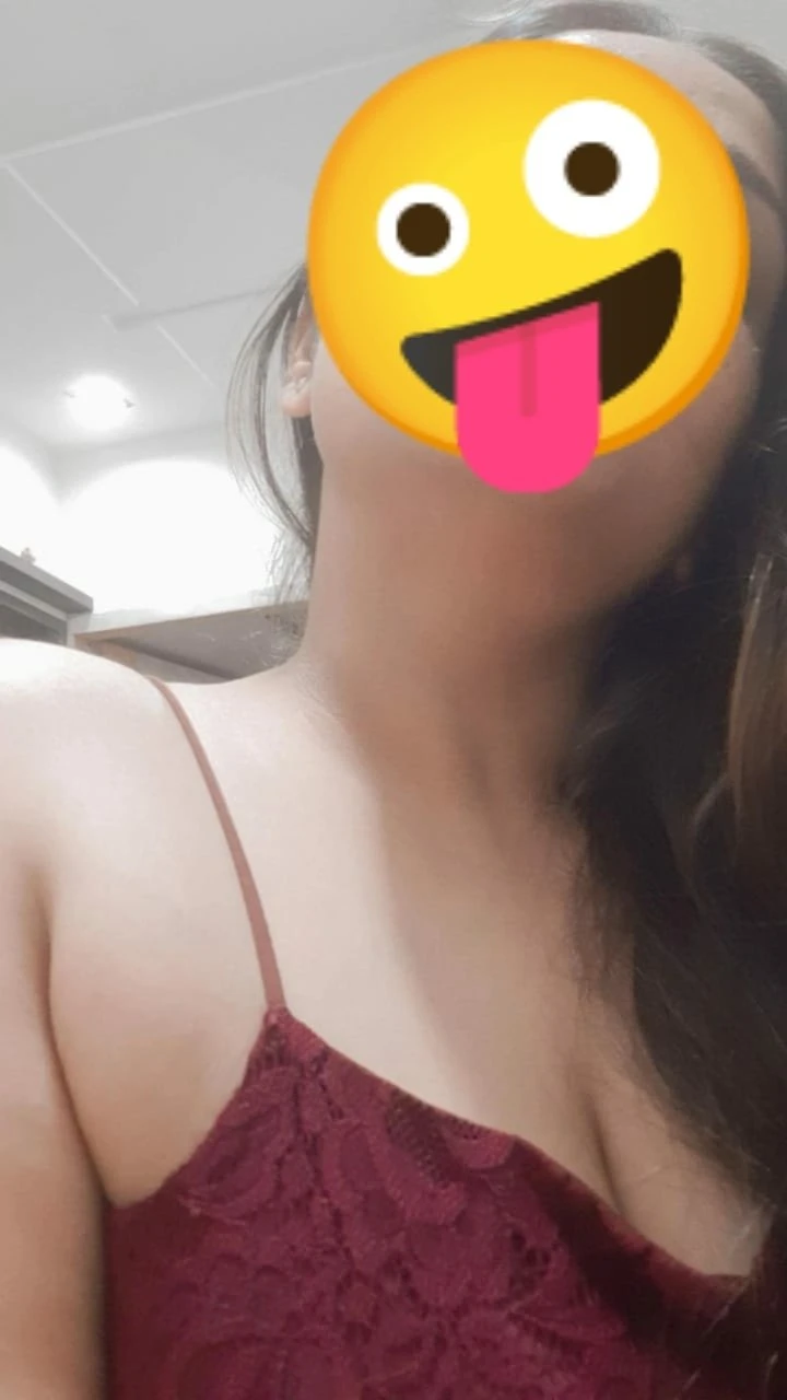 Nisha Cam Bitch – Indian companion in New Delhi — 3 / 6