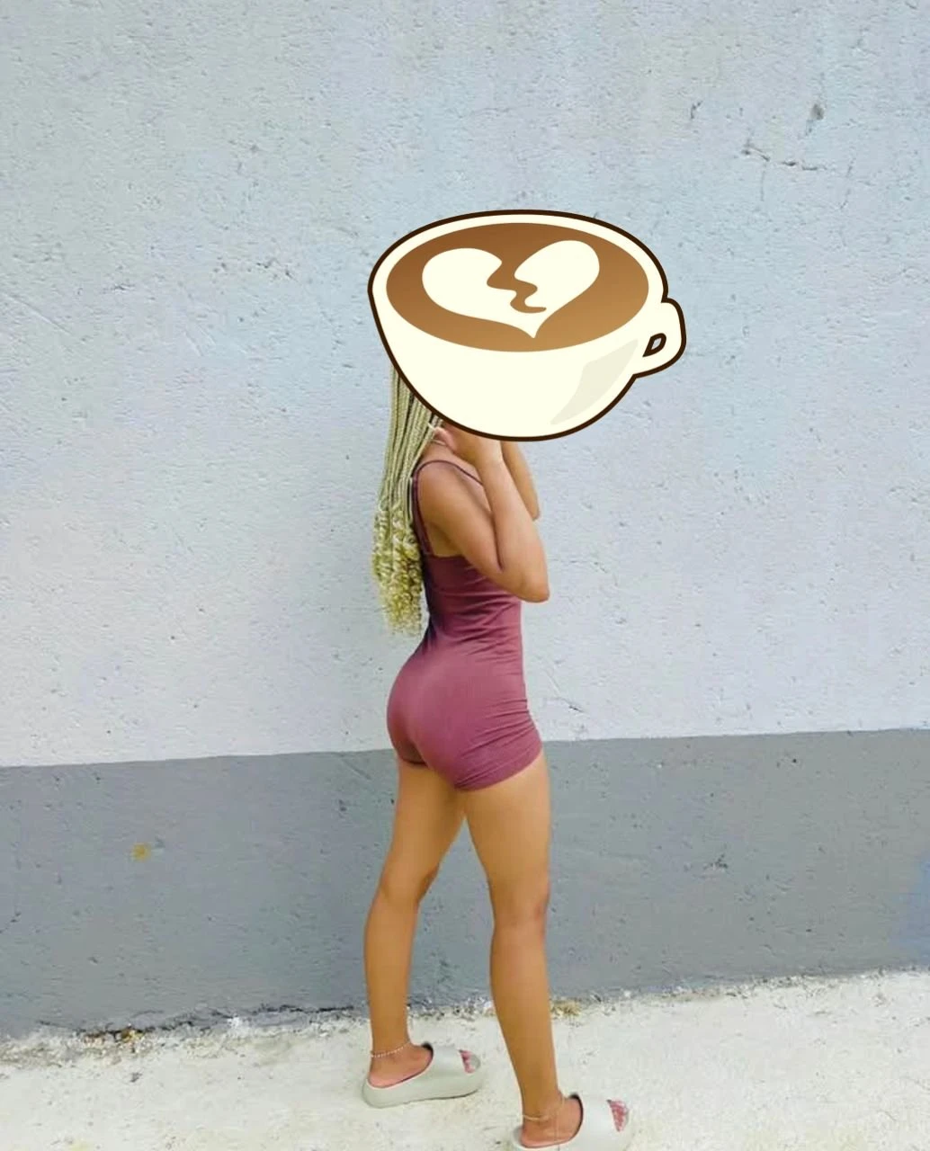 Tia – Ugandan escort in Kampala — 2 / 3