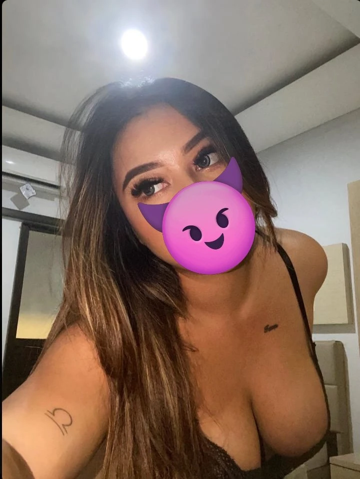 Vip Queen Companion for Hook Ups – Nepalese escort in Pokhara — 2 / 3