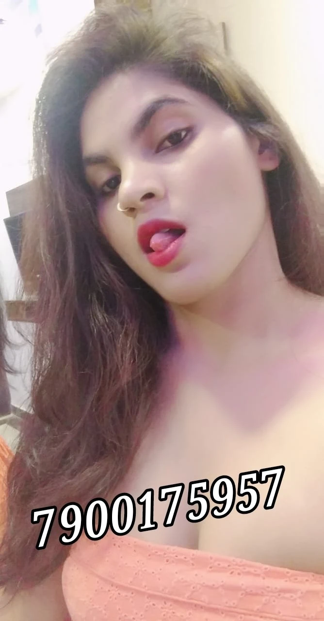 Anisha Singh – Indian escort in Mumbai — 4 / 5