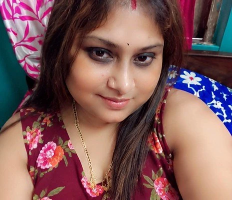 Sana – Indian escort in Kolkata — 2 / 3