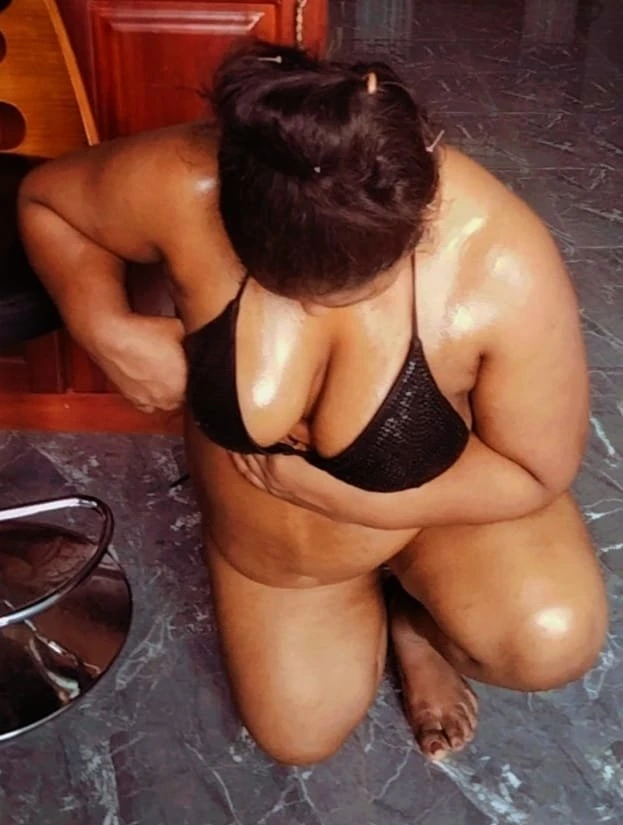 Nuru Massage Queen – Sri Lankan escort in Colombo — 3 / 6