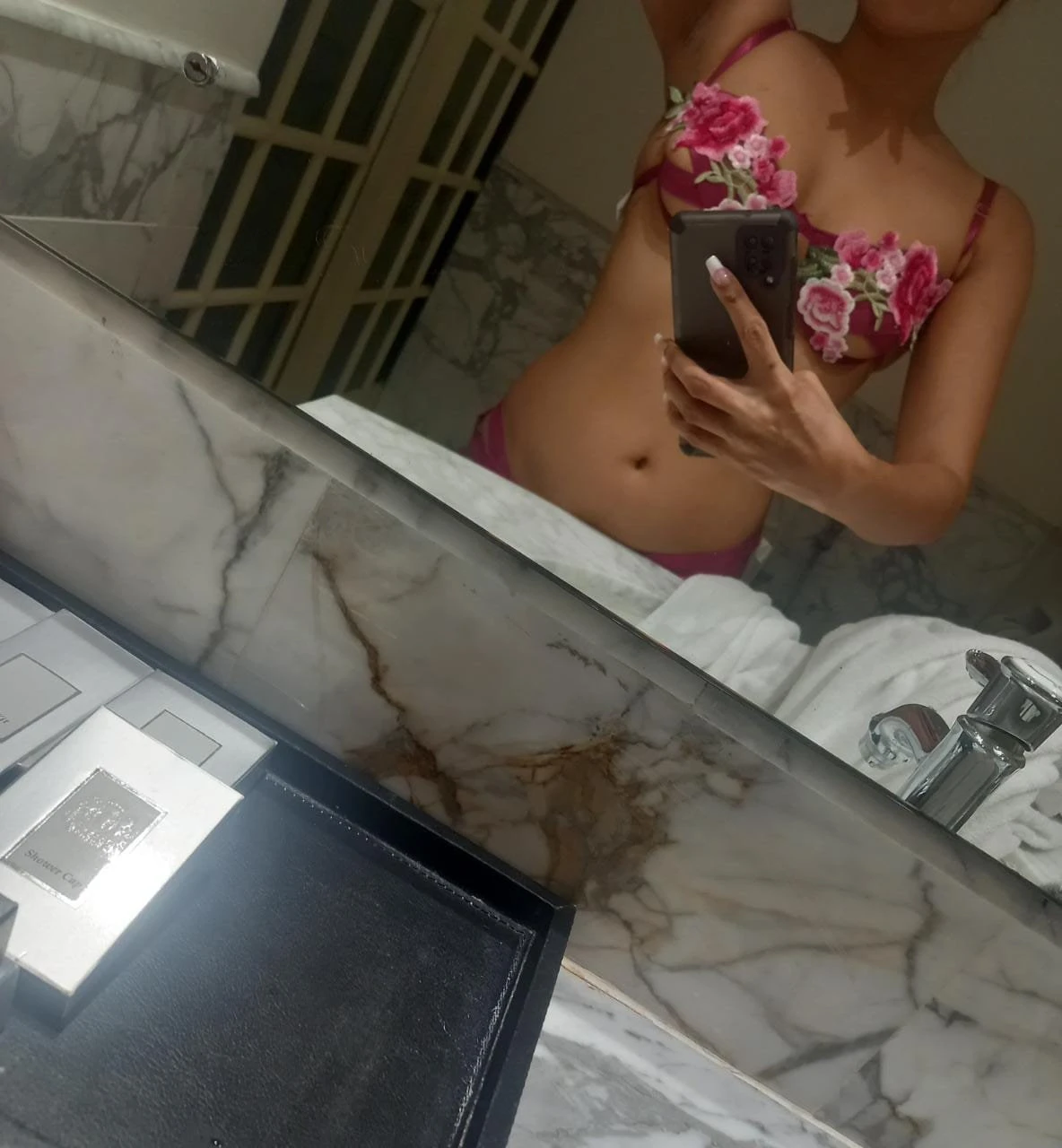 Nehari Nora (High Profiled)100%SL – Sri Lankan escort in Colombo — 8 / 31