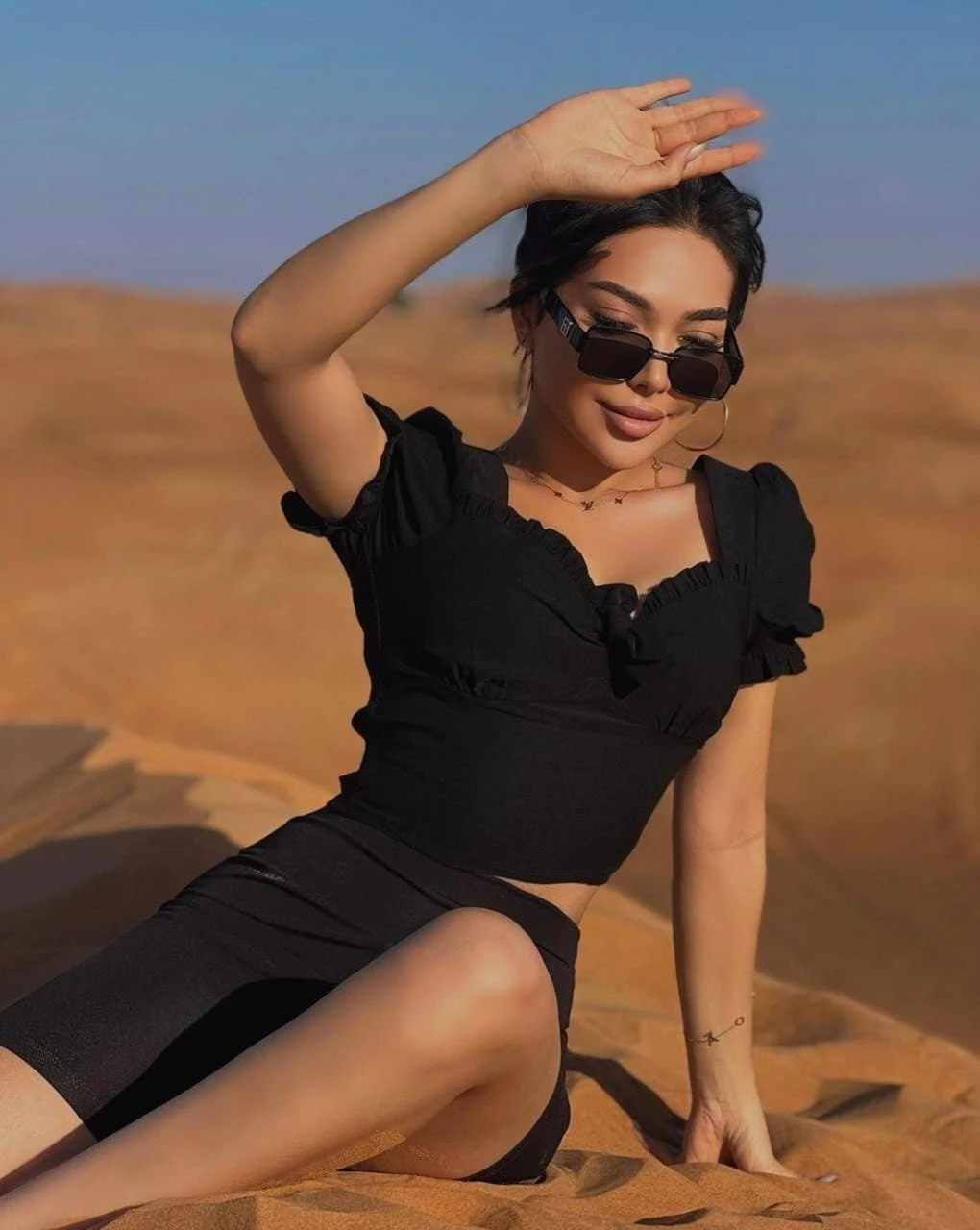 Alina Russian available in Delhi NCR – Russian escort in New Delhi — 5 / 6