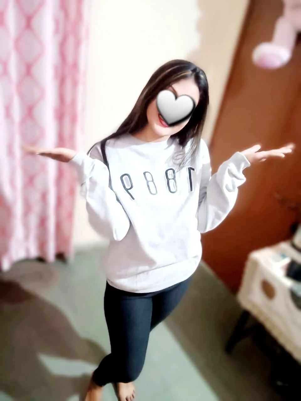 Nitya real meet & CAM fun (Outcall only) – Indian escort in New Delhi — 9 / 29