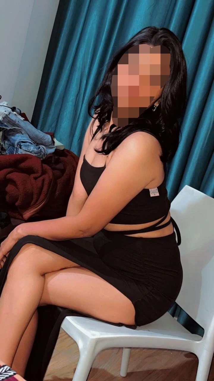 Deepika true gf sex topper – Indian escort in New Delhi — 5 / 6