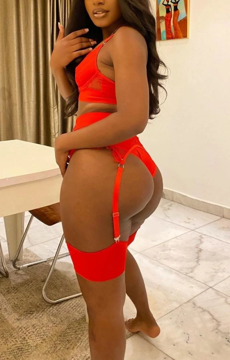 Shana – Cape Verdean escort in Casablanca — 2 / 5