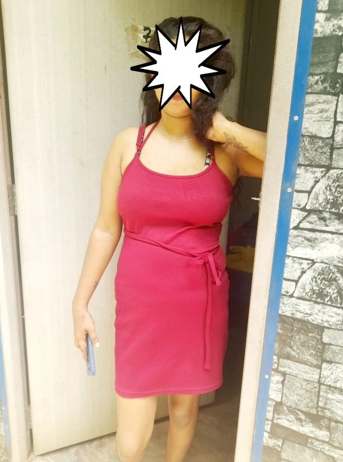 Cam Service & Full Service – Sri Lankan escort in Colombo — 2 / 4