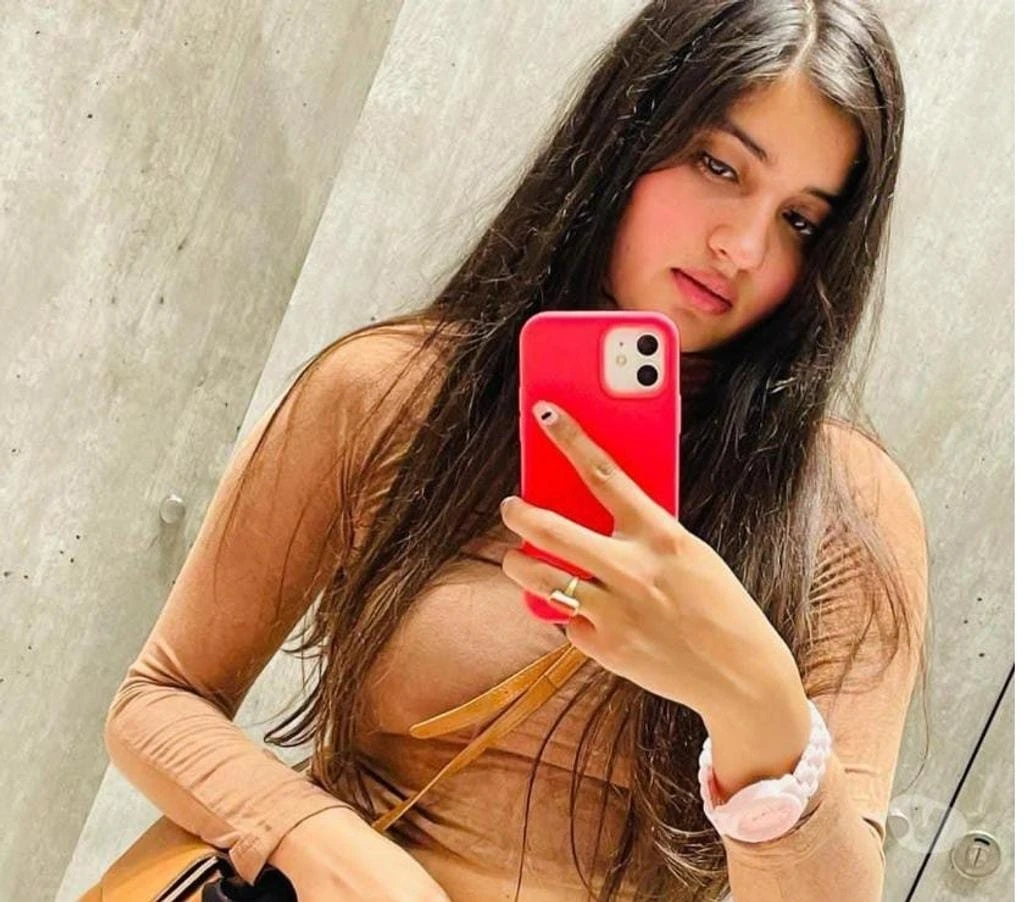 Janvi – escort in Hyderabad — 1 / 2