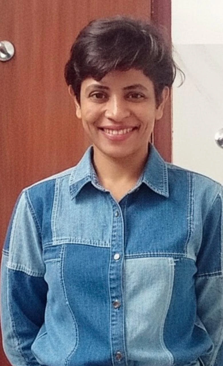 Ashani – Sri Lankan escort in Colombo — 3 / 5