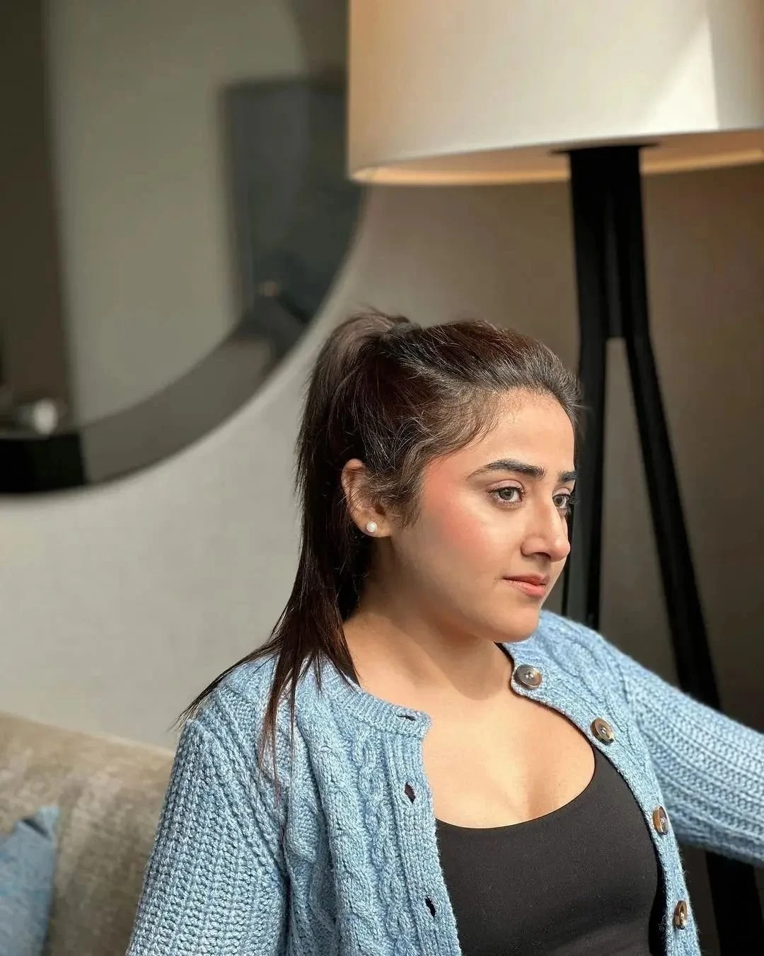 Sivani – Indian escort in Surat — 2 / 3