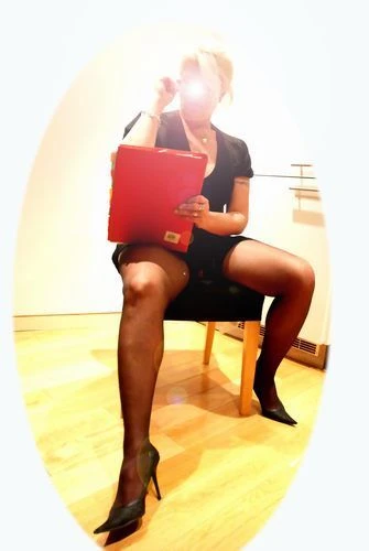 German Mistress Silke – German dominatrix in Galway — 2 / 9