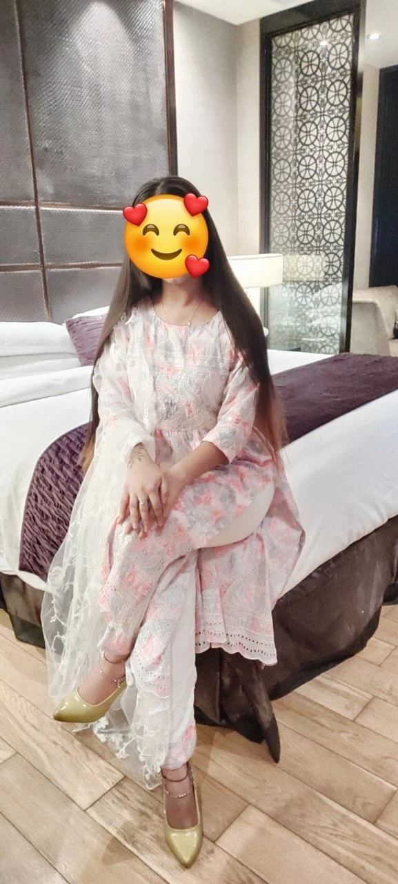 Classy Independent Escort in Aerocity – Indian escort in New Delhi — 5 / 7