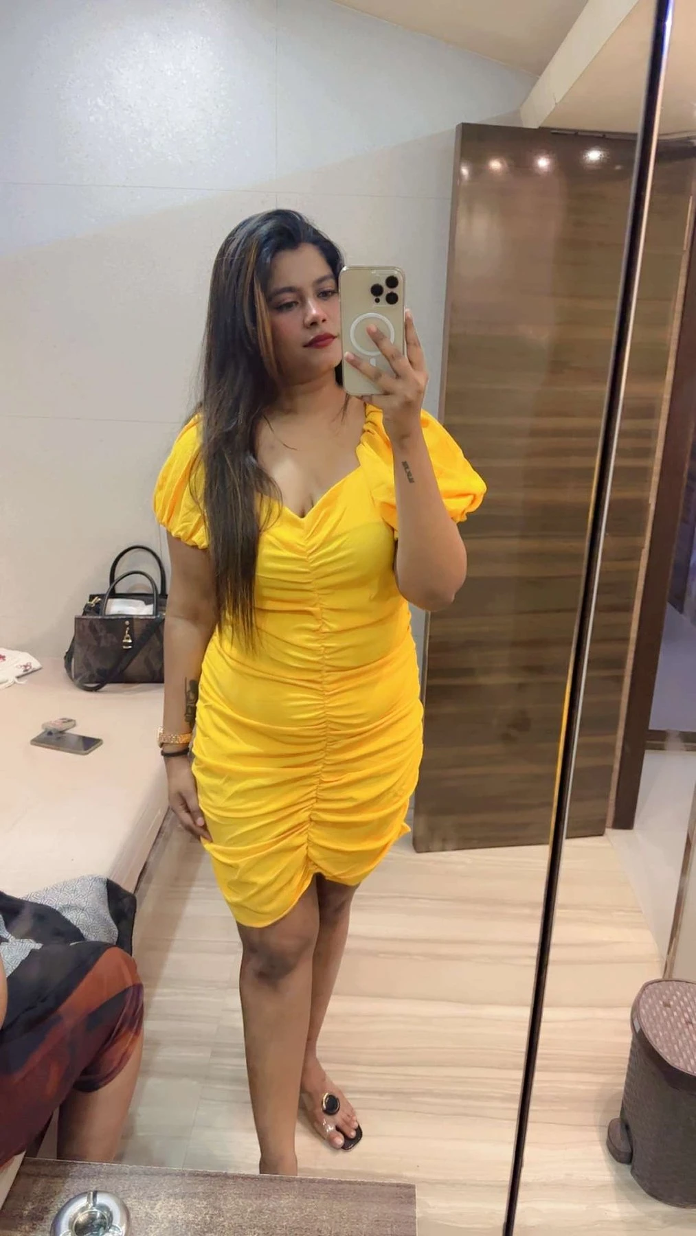 INDEPENDENT NIDHI VERMA – Indian escort in Hyderabad — 2 / 4