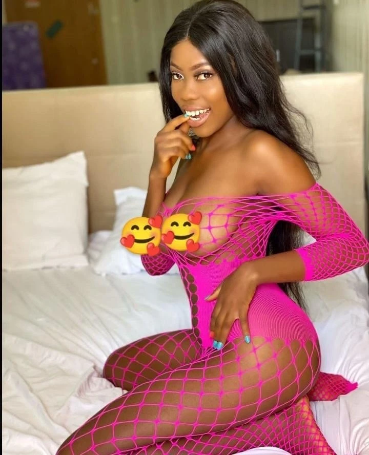 Feline – escort in Chennai — 1 / 5