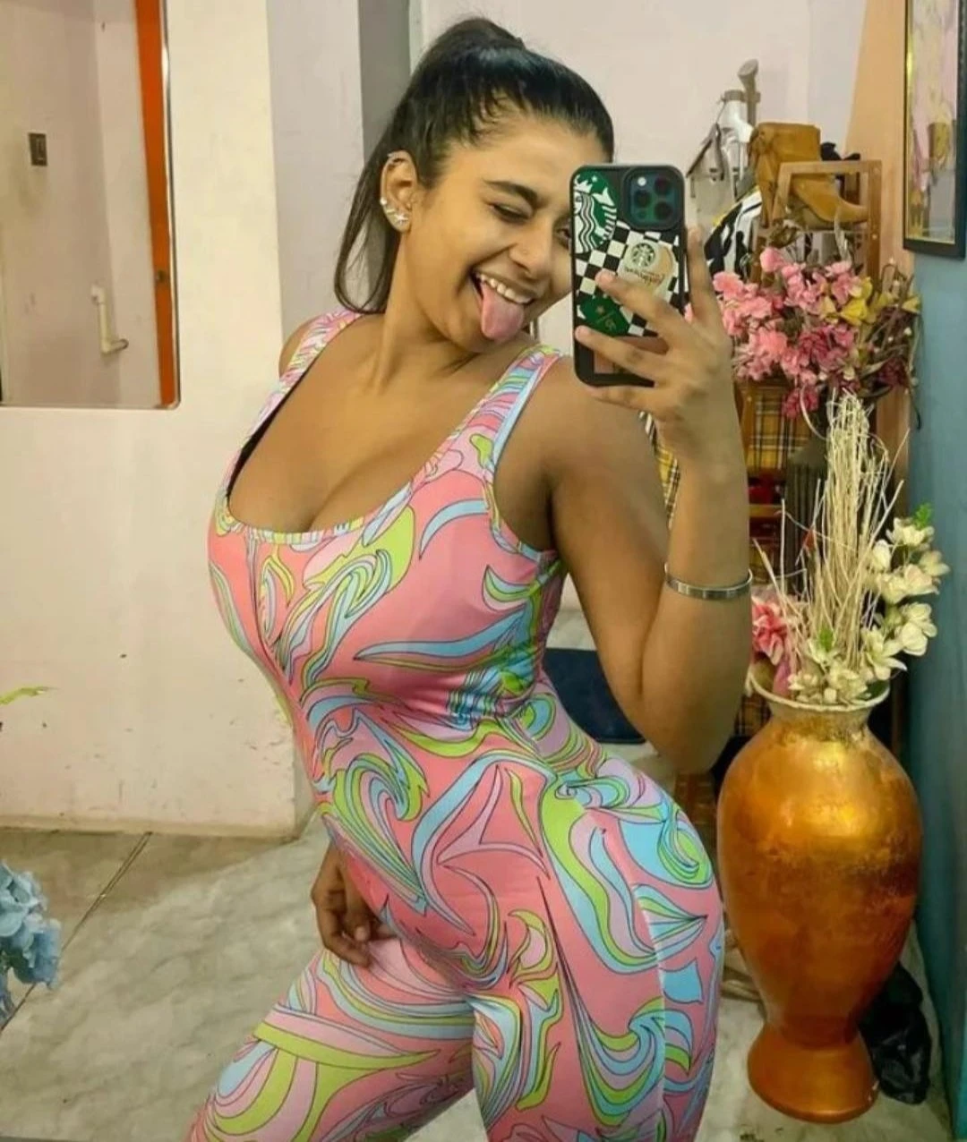 Pooja Roy ❣️ Best Call Girl Kolkata – Indian escort in Kolkata — 1 / 4