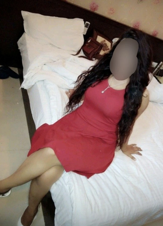 ꧁༒❣️ALINA Real Meet & Cam Sesion ❣️༒꧂, e – Indian escort in Kochi — 2 / 5