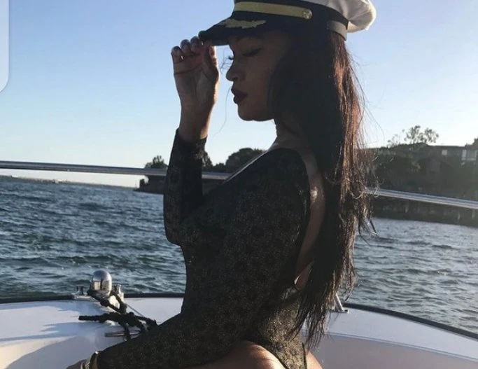 Chocolate – Ivorian escort in Abidjan — 2 / 4