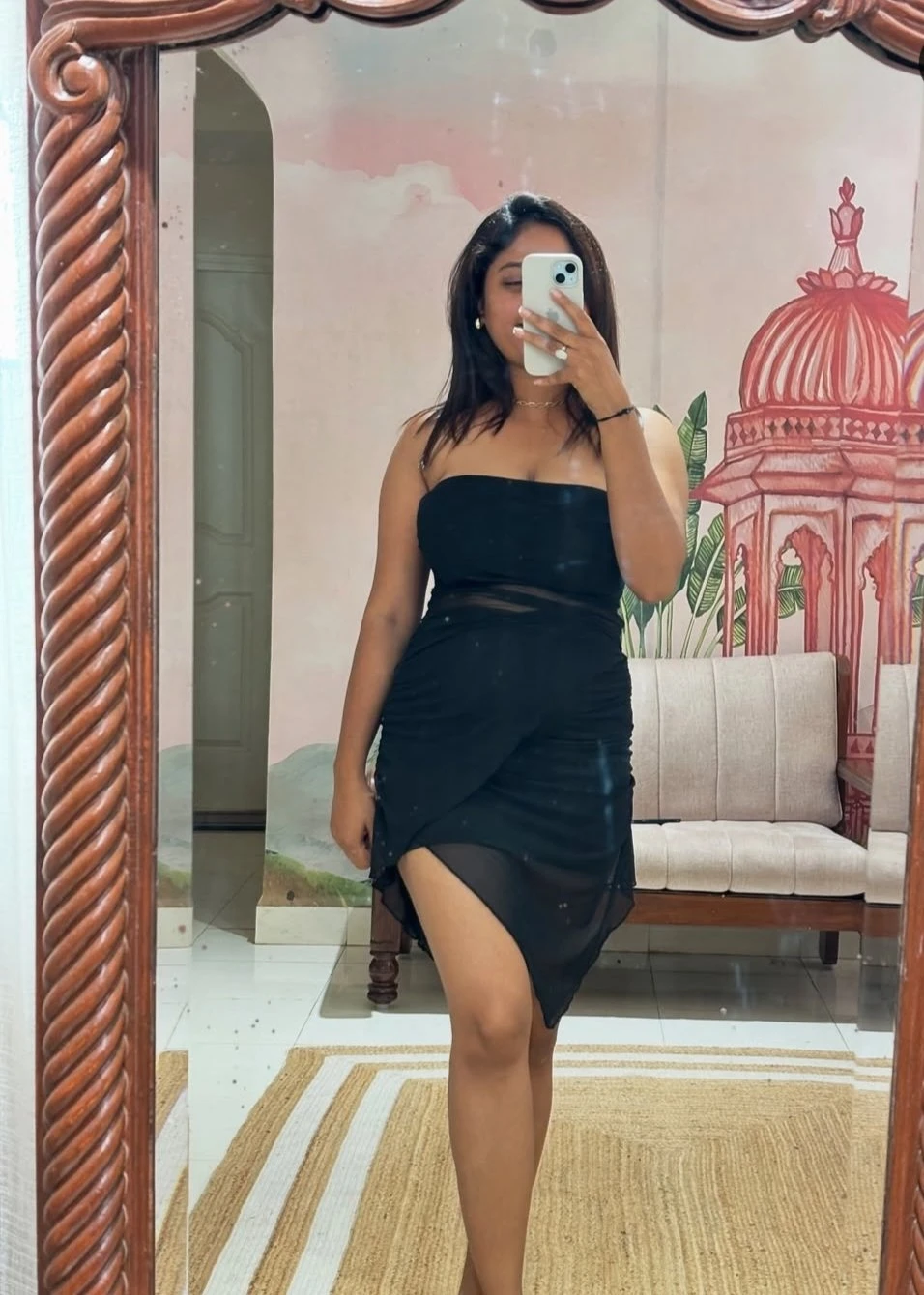 Samiksha – Indian escort in Pune — 2 / 3