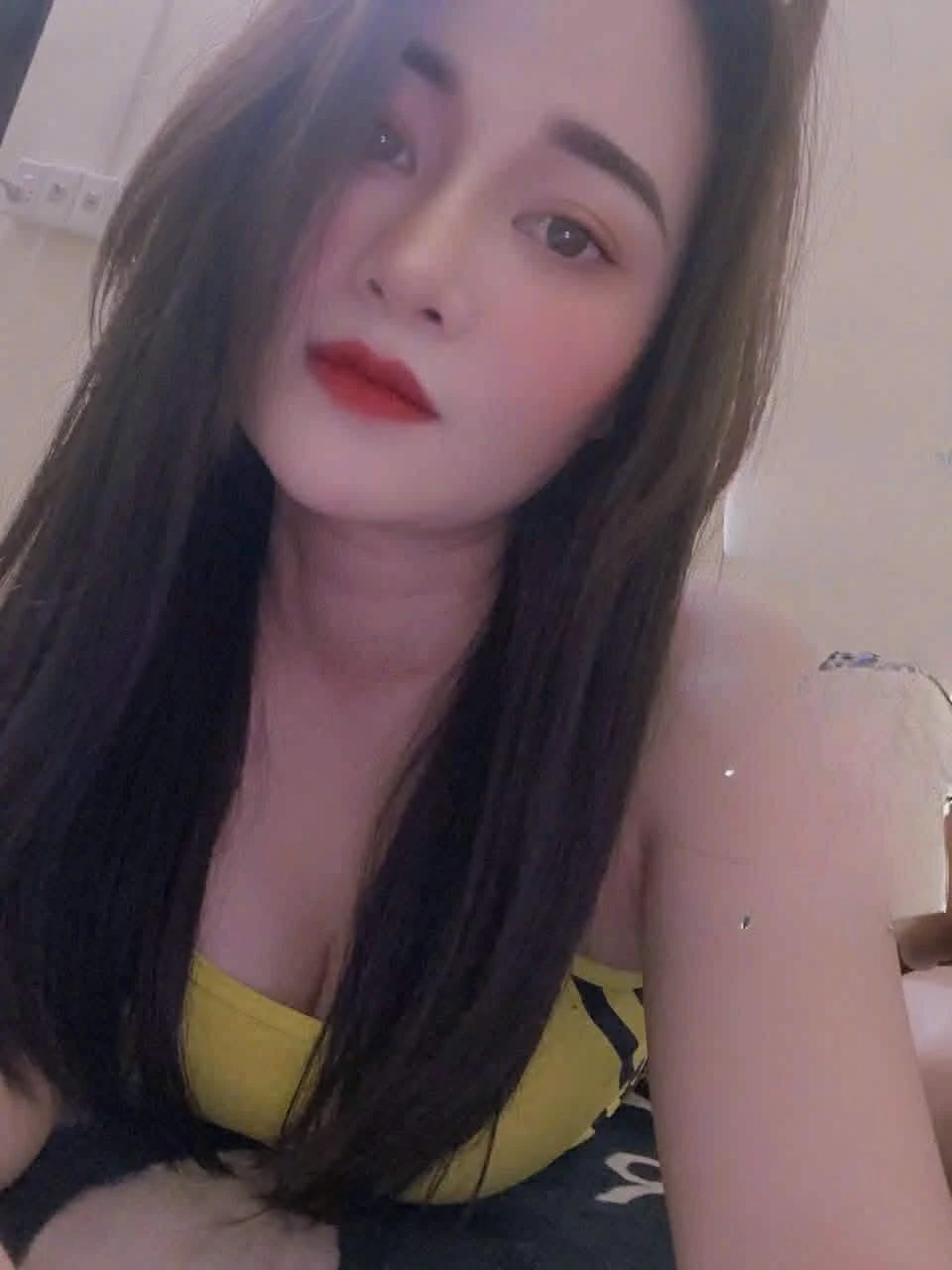 Linda – escort in Colombo — 6 / 9