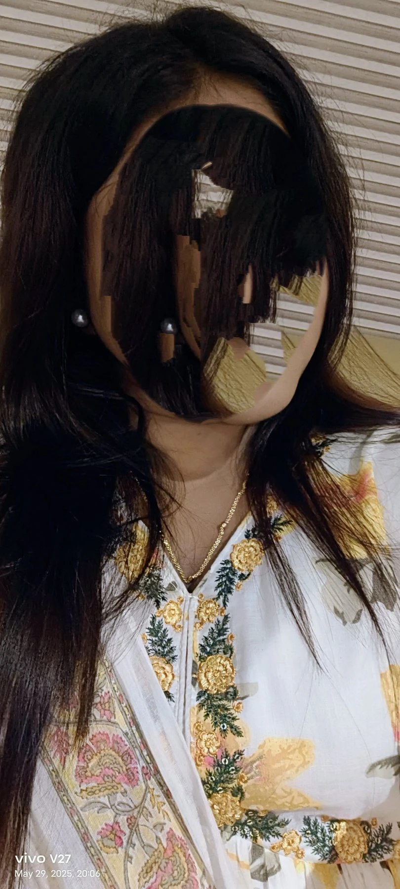 Tiyasha Sen out call available only – Indian escort in Kolkata — 4 / 9