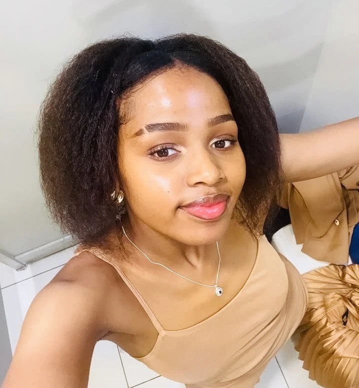 Ritah, Water Dripping Pussy 🇿🇦 – South African escort in Kathmandu — 2 / 3