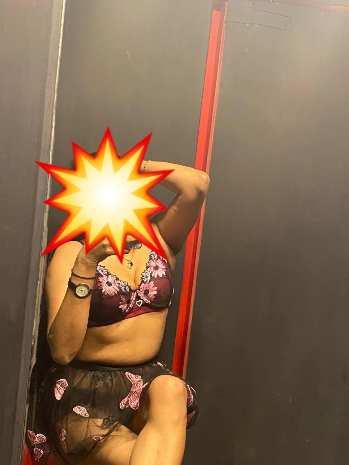 Nadiya Fernando, hot babe – Sri Lankan escort in Colombo — 4 / 17