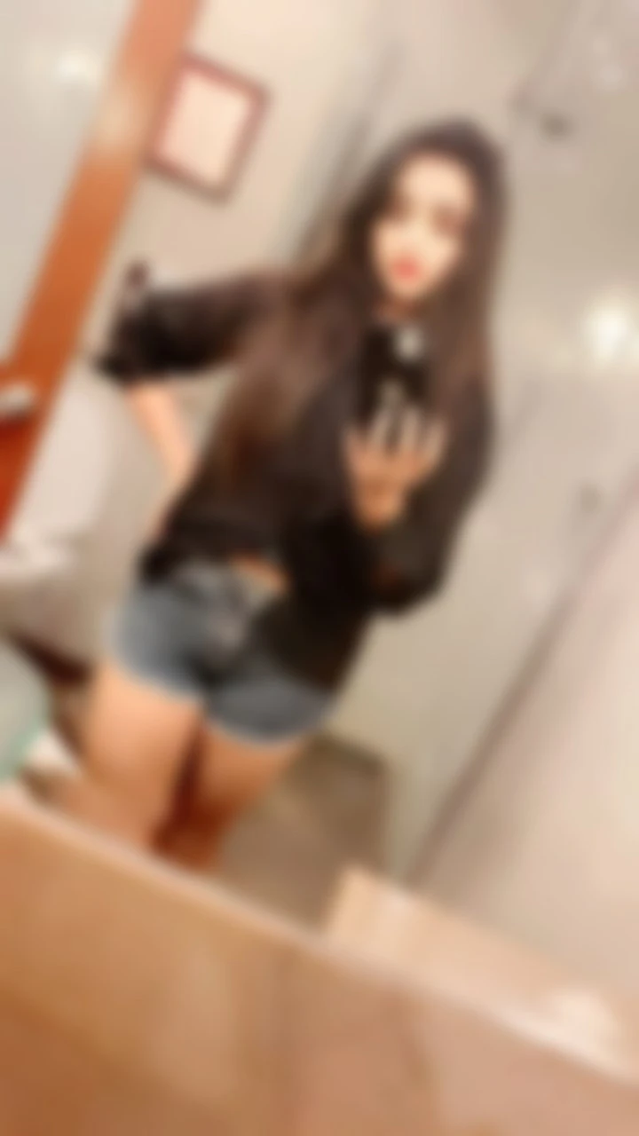 Pallavi – Indian escort in Mumbai — 1 / 3