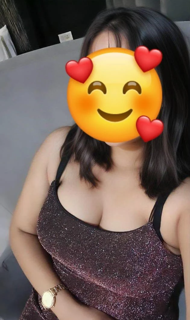 Garima Gupta Pure Punjabi Girl from CHD – Indian escort in New Delhi — 4 / 7