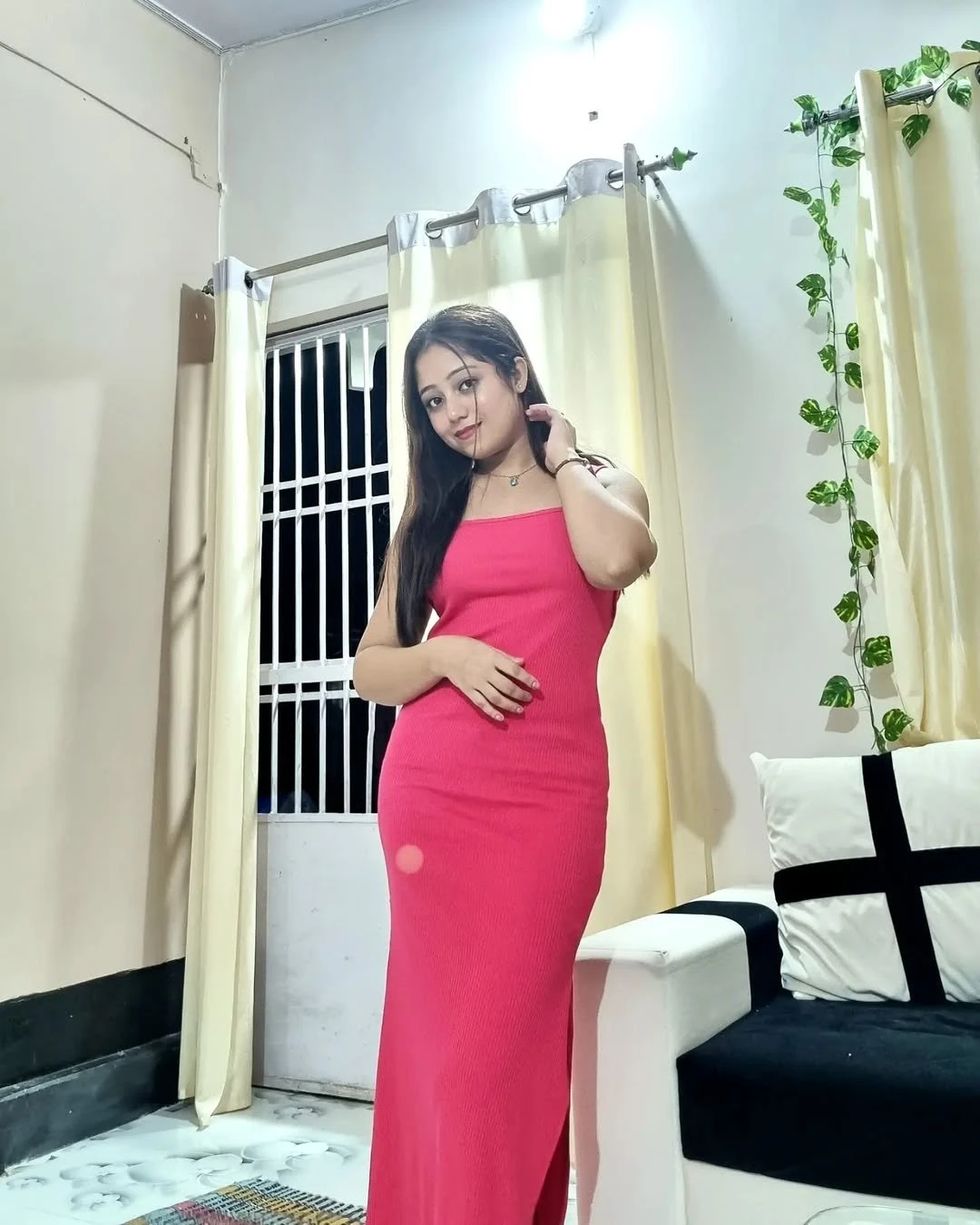 Cash Payment No Advance Home and Hotel I – Indian escort in Kolkata — 4 / 9