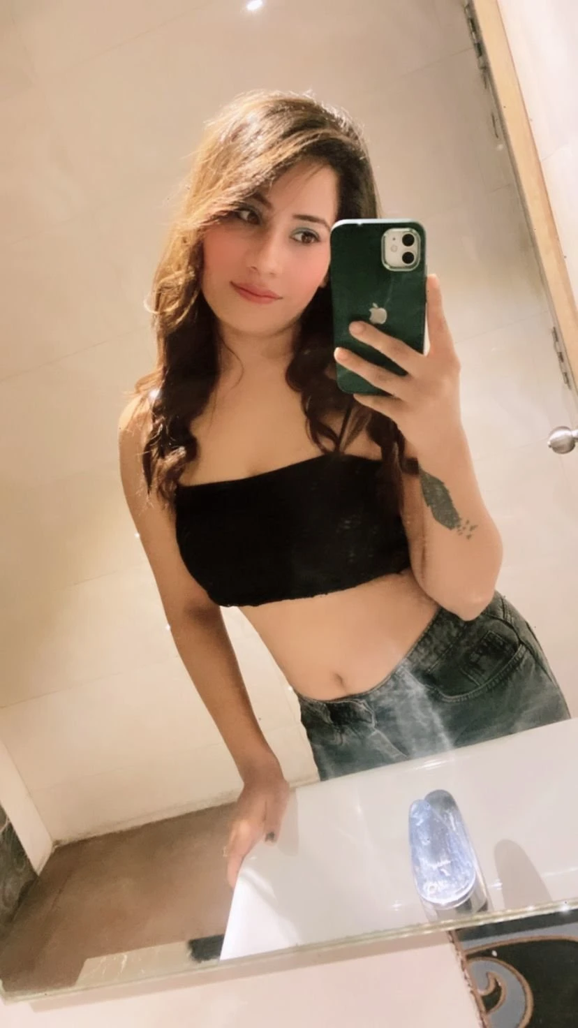 College Girls, Hi Fi Independent Girl – Indian escort in Hyderabad — 3 / 4