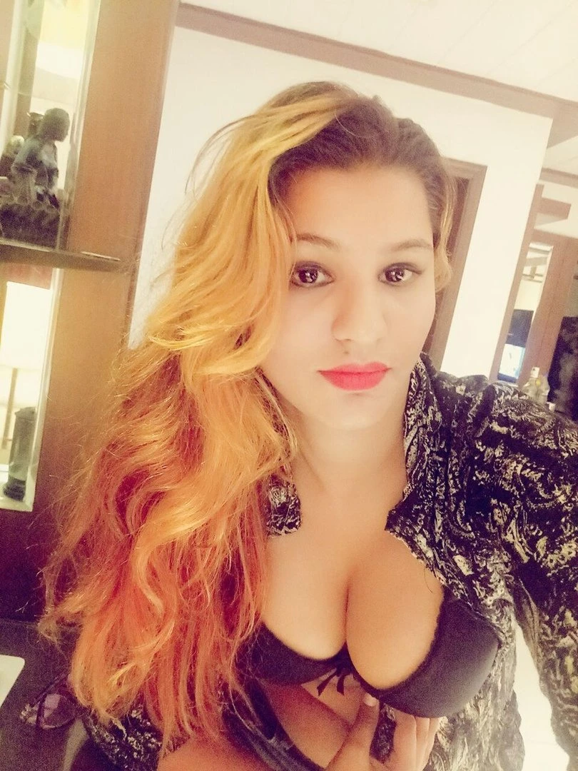 Saba O3O7III33332 – Pakistani escort in Islamabad — 6 / 11