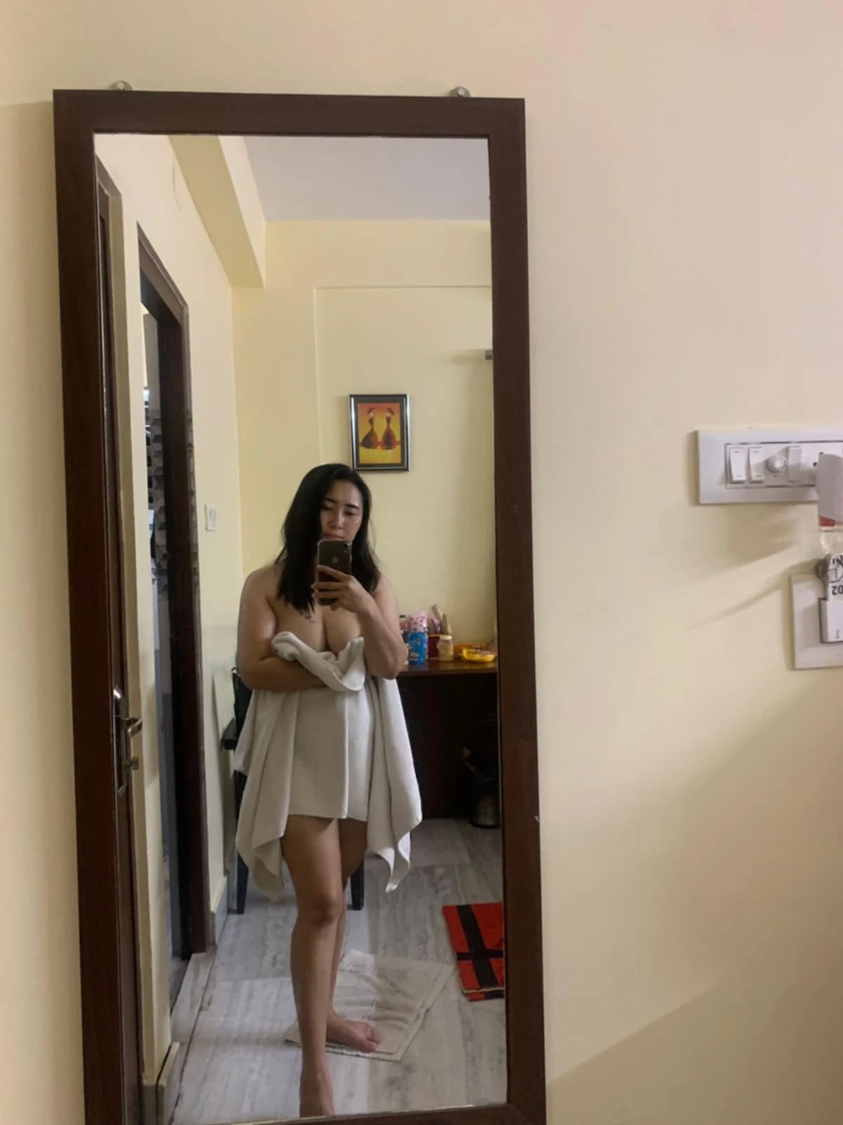 Juicy Aelina – Thai adult performer in Kolkata — 3 / 5