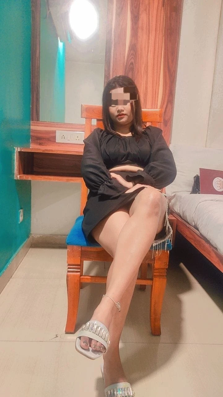 I Am Sonali (real meat and cam session) – Indian escort in New Delhi — 3 / 6
