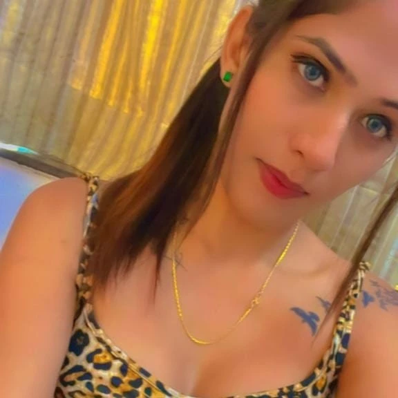 Simran Kaur, only video services – Indian escort in New Delhi — 2 / 7
